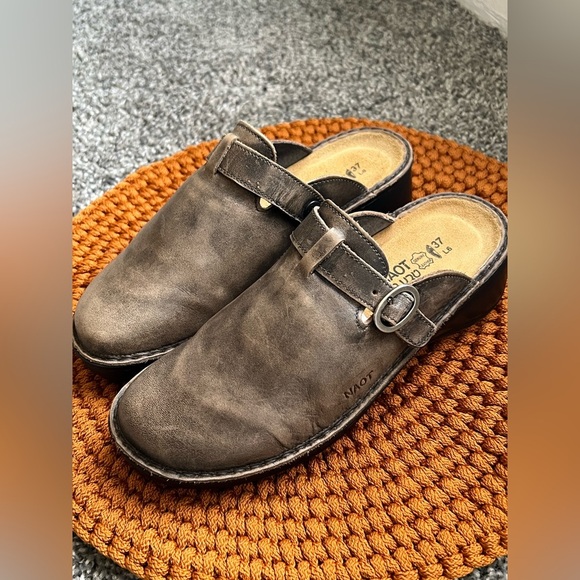 Naot  Leather Loafers Slip-Ons - Picture 3 of 7